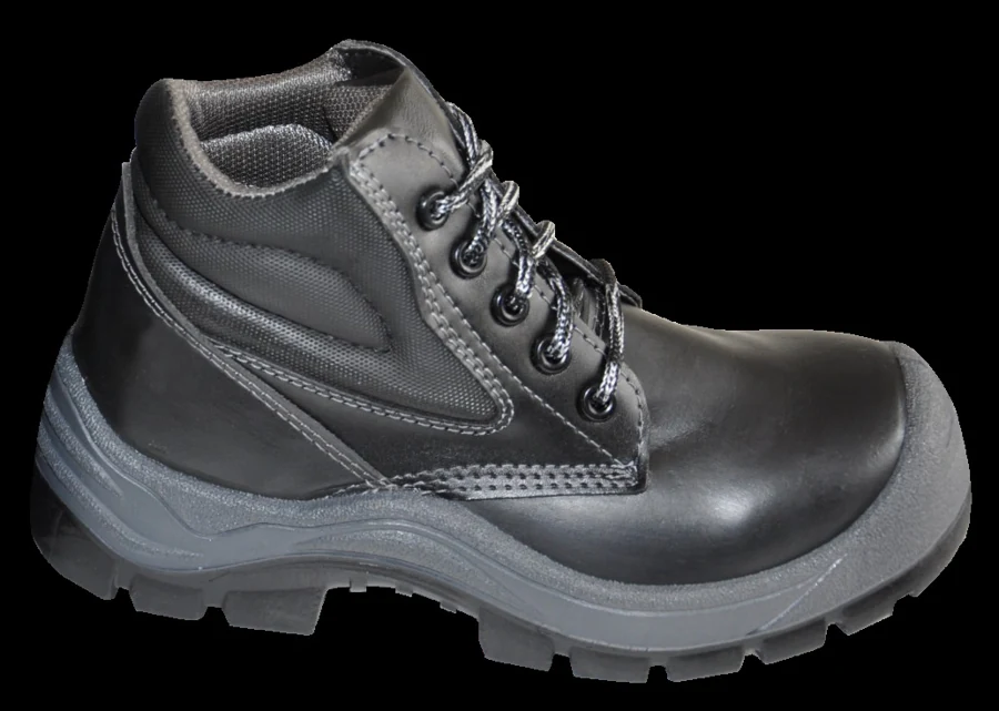 Bota 820–825 — fotografía del catálogo de Calzados Superiores